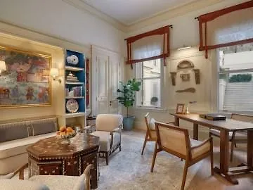 Hotel Kocatas Mansions